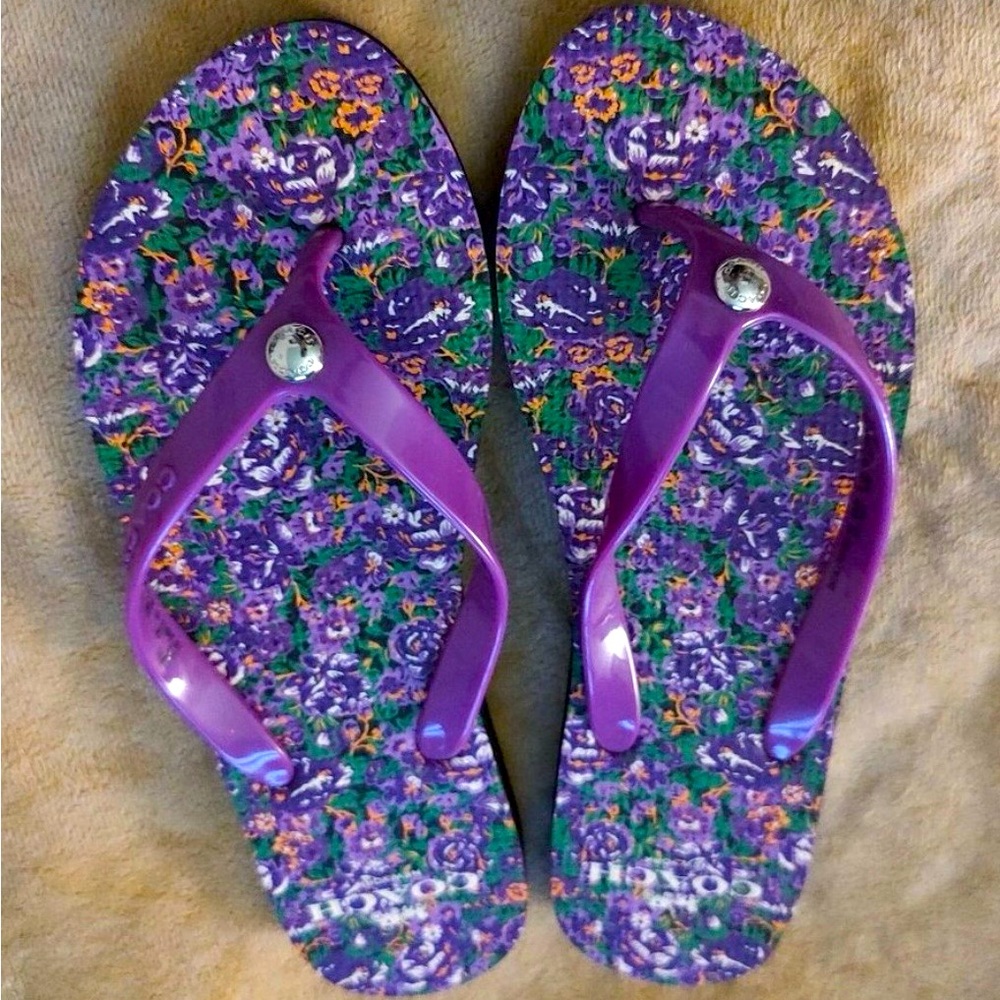 Coach sandles in purple-new